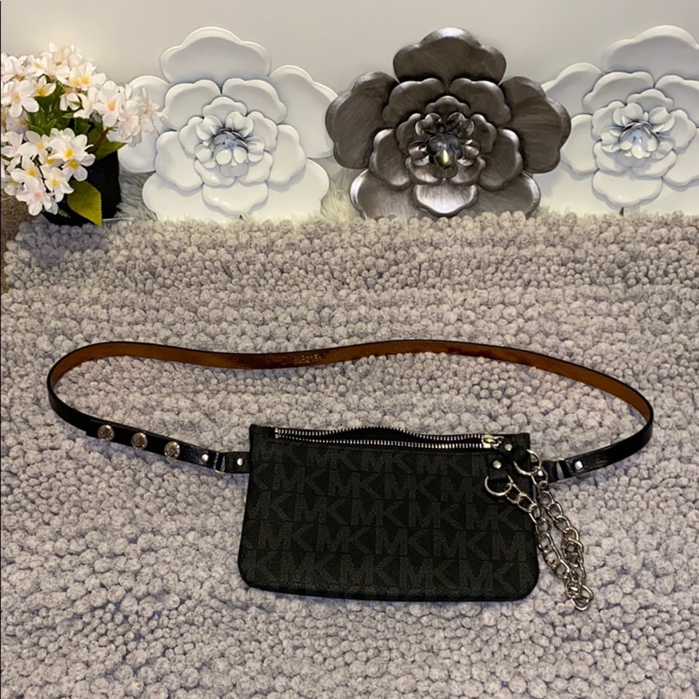 Michael kors belt bag